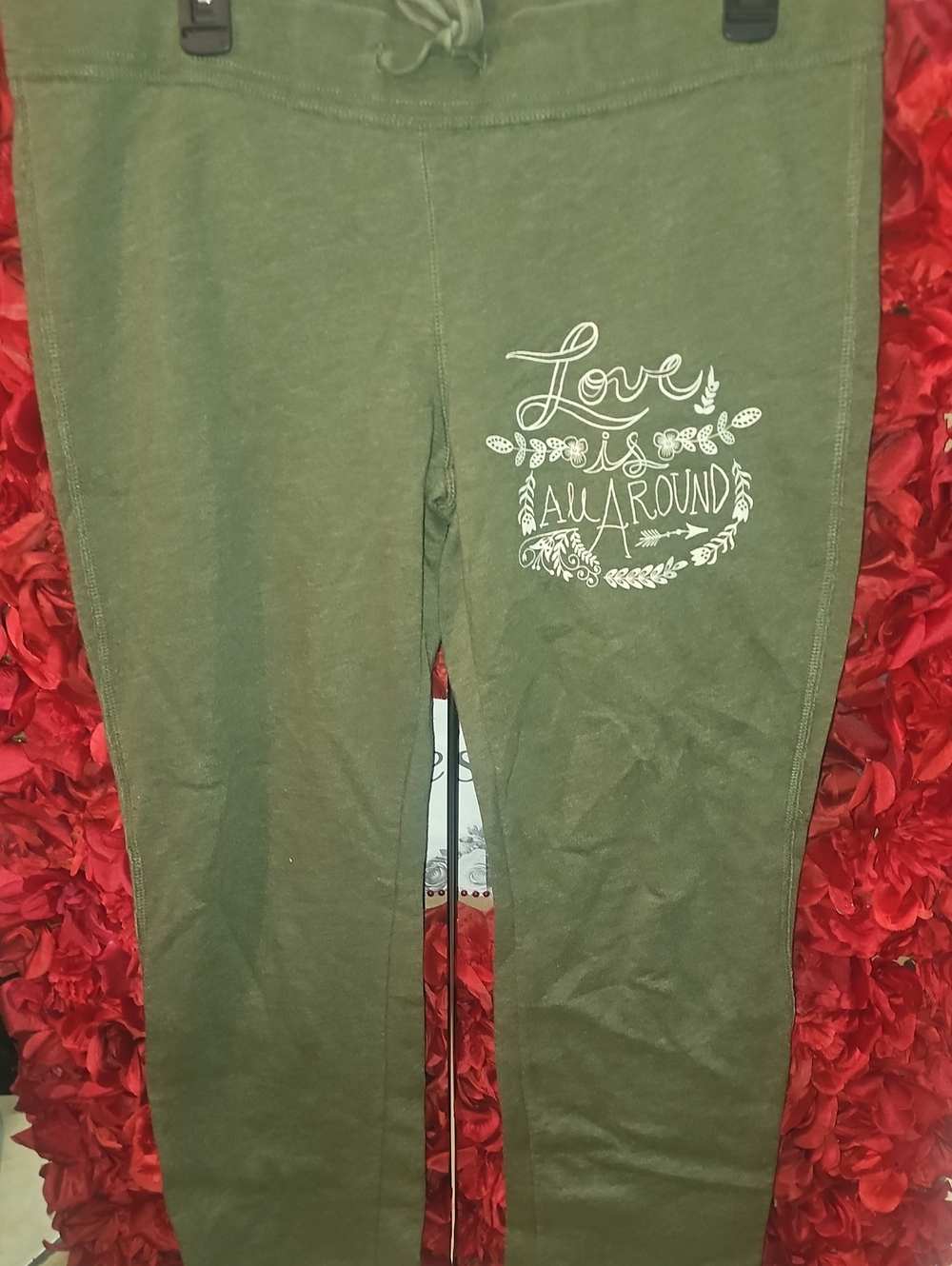 Mosdimo Women's Olive Green Graphic Fleece Lined Sweatpants Size Large